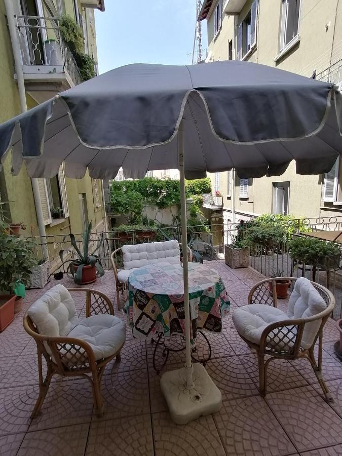 Isola Bi Bed and Breakfast Milano Exteriör bild