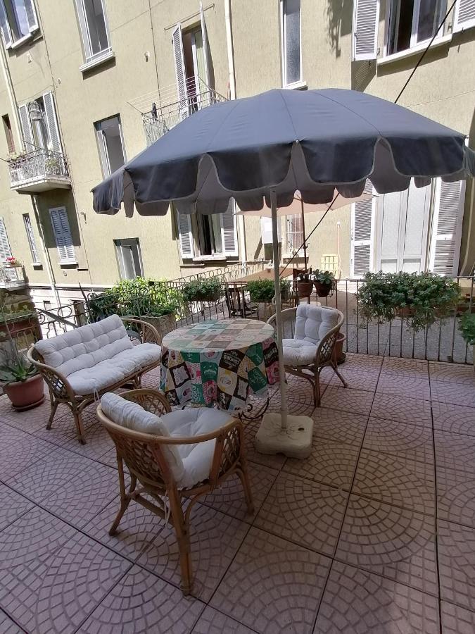 Isola Bi Bed and Breakfast Milano Exteriör bild