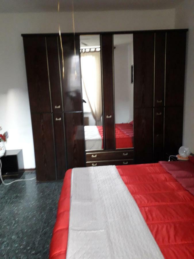 Isola Bi Bed and Breakfast Milano Exteriör bild