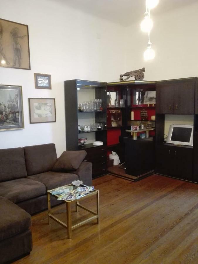 Isola Bi Bed and Breakfast Milano Exteriör bild