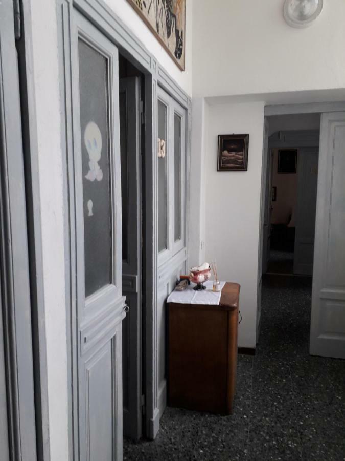 Isola Bi Bed and Breakfast Milano Exteriör bild